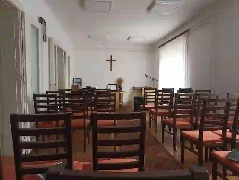 Dekoratív kép a gyülekezetről